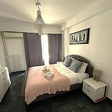 Lejlighed Le Versailles Plaisir Et Confort En Centre-ville, Pour Sejours En Famille Ou Business *