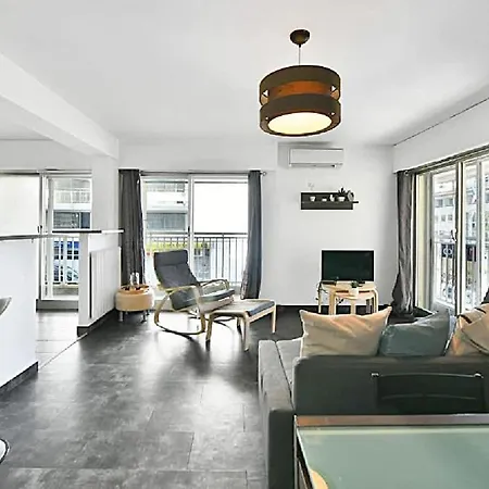 Le Versailles Plaisir Et Confort En Centre-ville, Pour Sejours En Famille Ou Business Lejlighed *